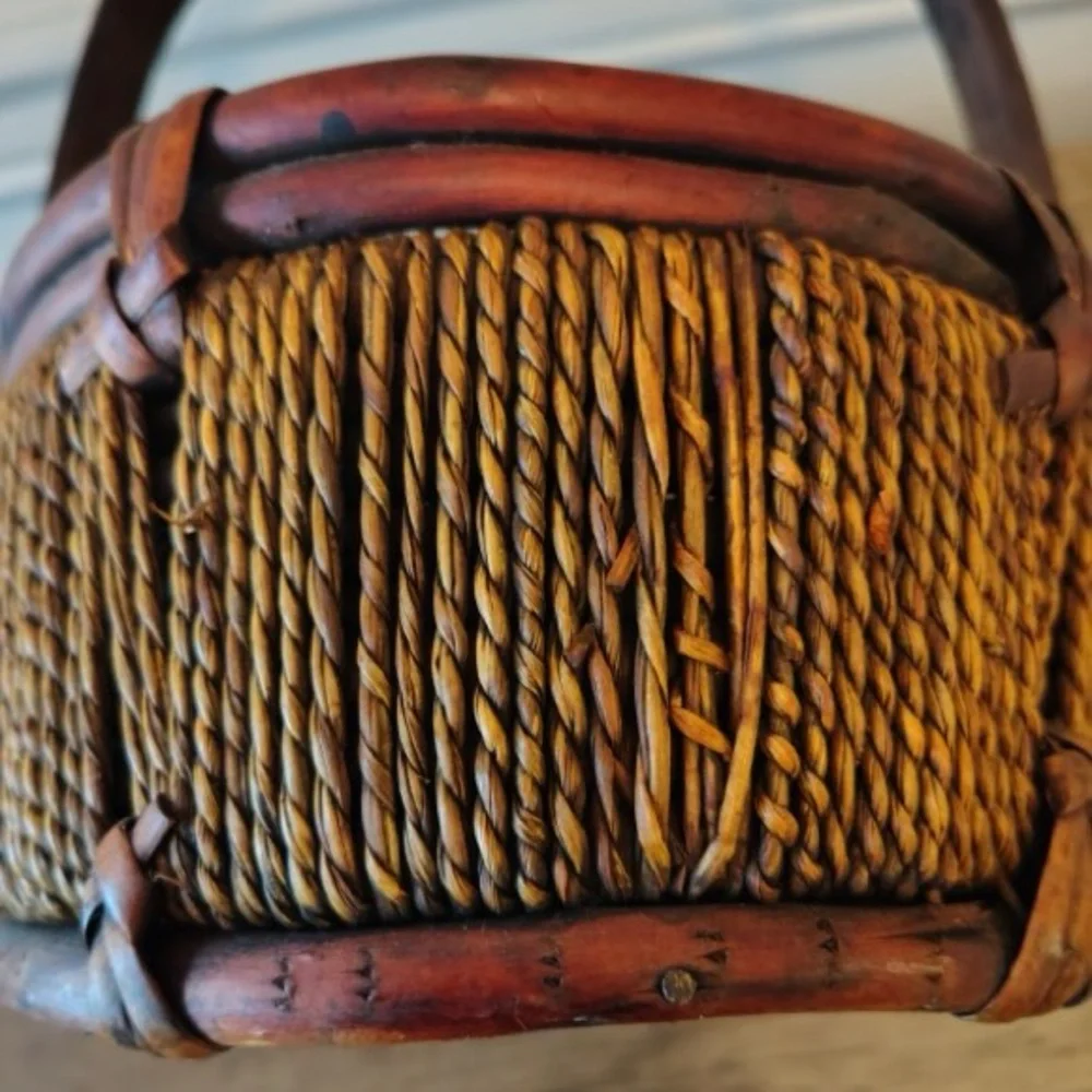 Vtg Chinese Woven Willow Bentwood Rice Gathering Basket Small Home Decor Basket